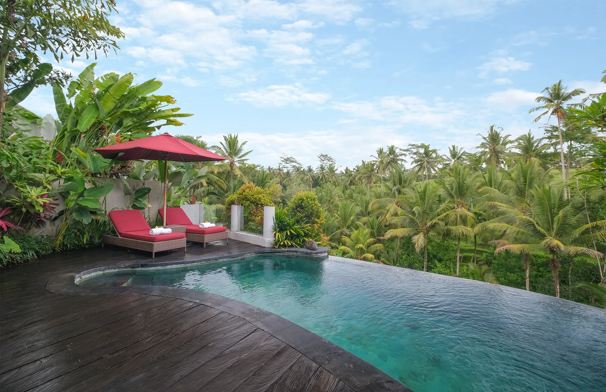 One Bedroom Presidential Pool with Rice Terrace View